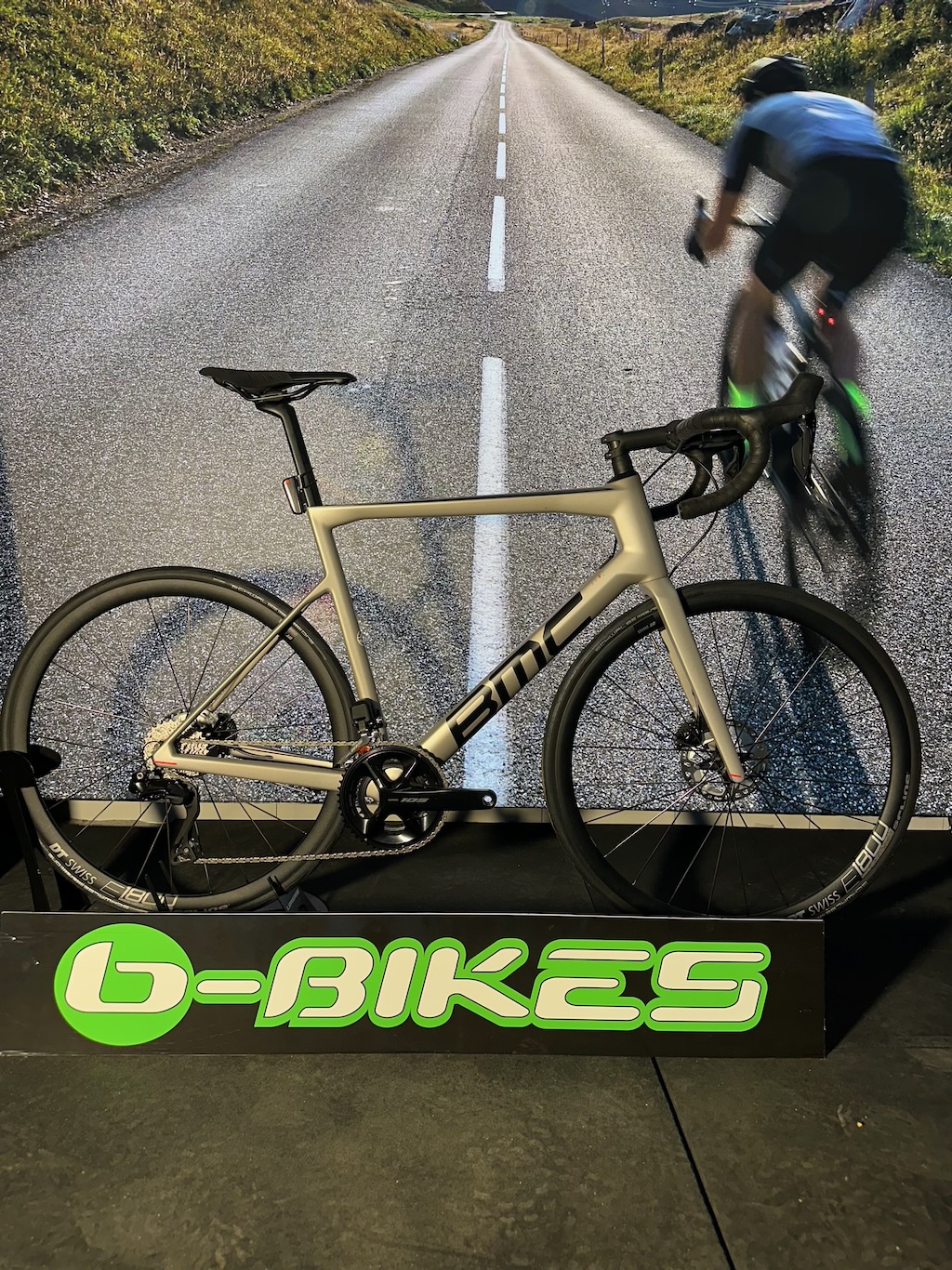 Location vélo de route électrique BMC SLR 01
